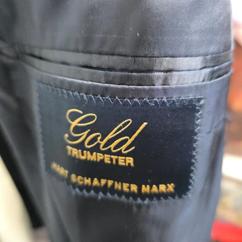 Hart Schaffner Marx Blazer Mens 46R Navy Cashmere Loro Piana Gold Trumpeter USA